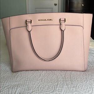 Michael Kors light pink handbag